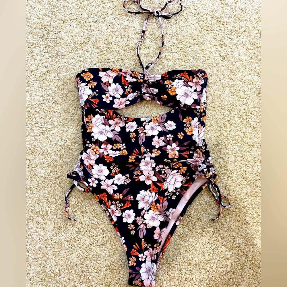 Shade and Shore One Piece small